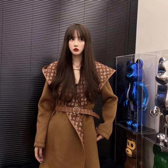 Inspired Coat - Picture 2 of 3